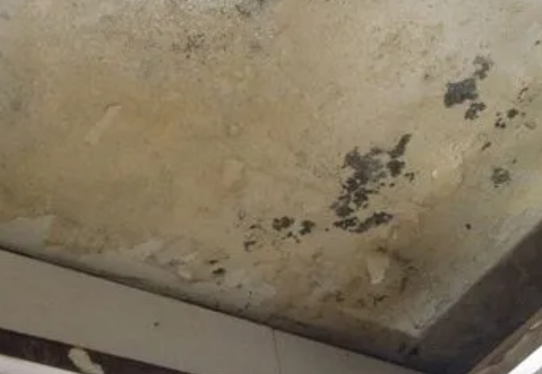 柏乡阳台漏水维修公司分享下柏乡卫生间渗水维修需要注意哪些问题。